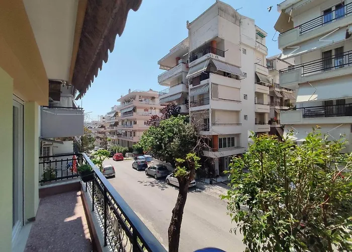 Haris Modern Apt. Near The Sea Appartement
