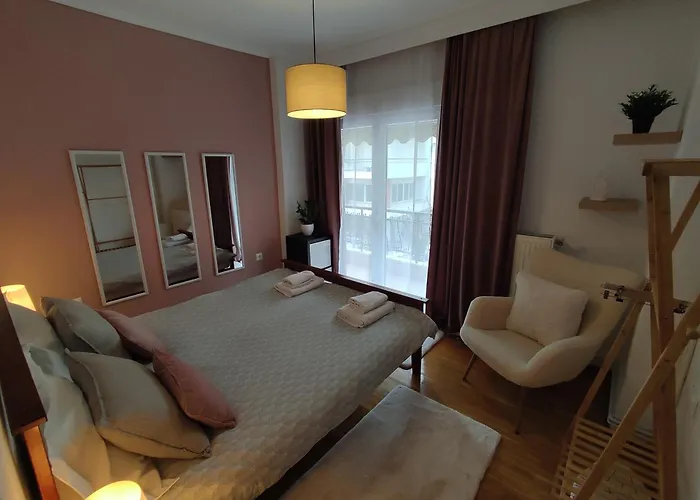Haris Modern Apt. Near The Sea