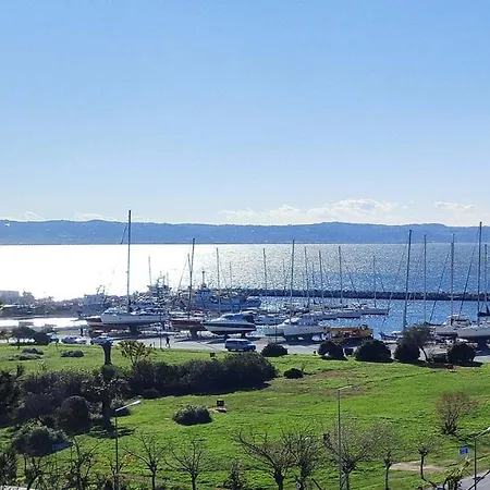 Daire Haris Modern Apt. Near The Sea