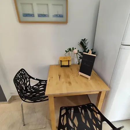 Haris Modern Apt. Near The Sea Appartement *